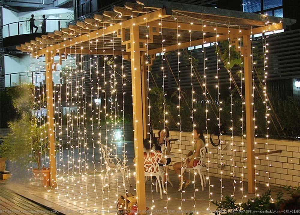 DÂY ĐÈN LED CHÓP KIỂU MÀN 3 MÉT X 3 MÉT - 10 SỢI