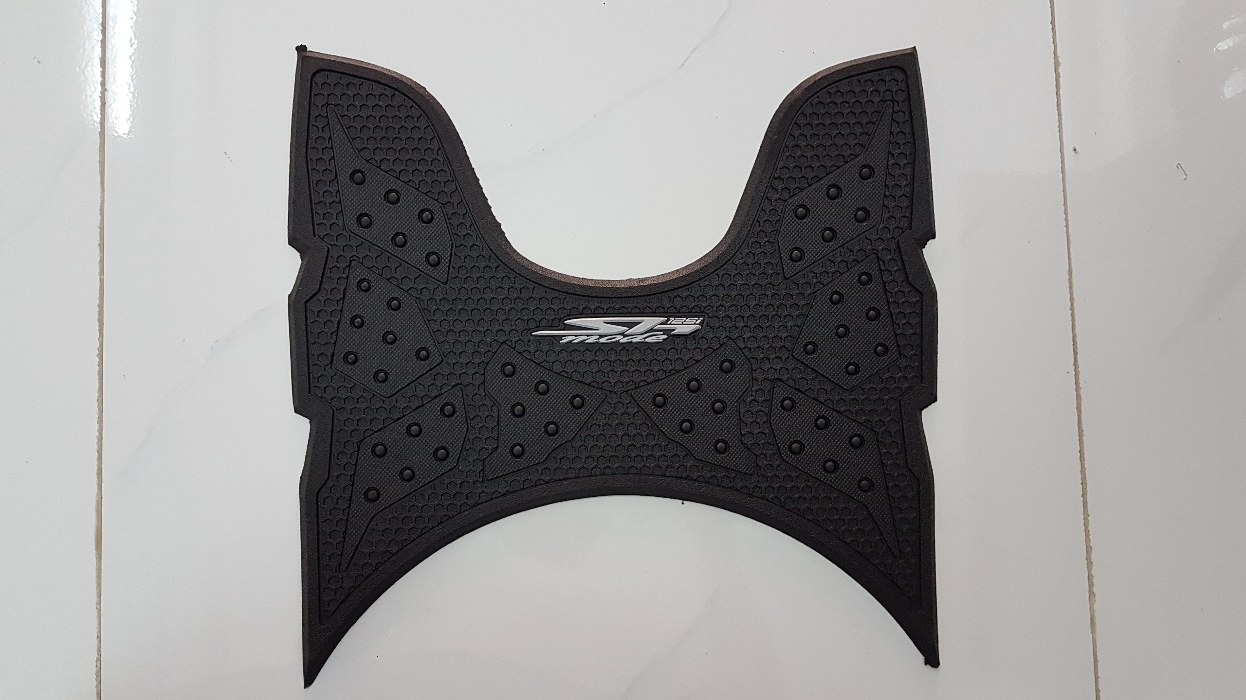 Thảm lót chân màu đen xe SH mode 2013 - 2019