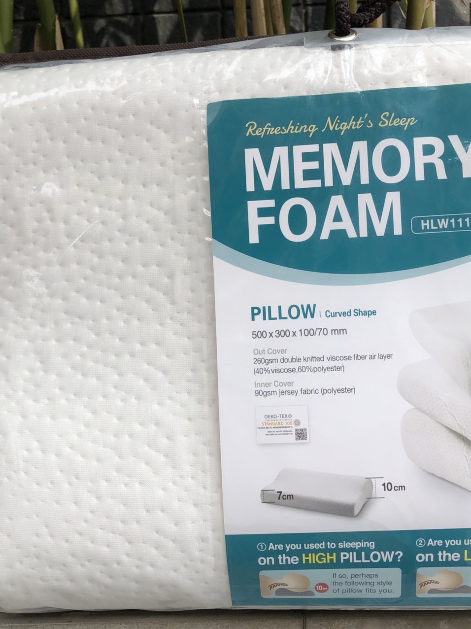 Gối Memory Foam 50D Hình Cong Lock&Lock HLW111