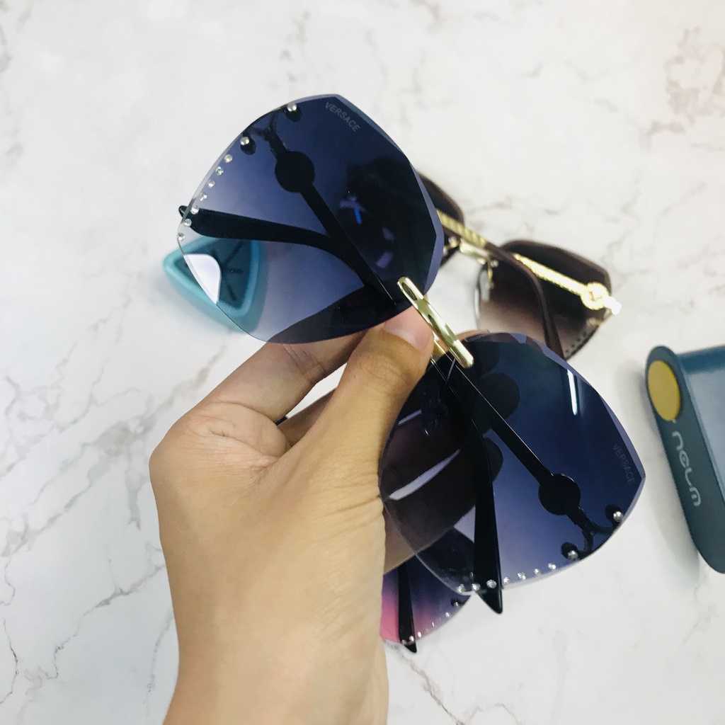 Mắt kính nữ, Kính mát nữ Versace Kitaz thời trang