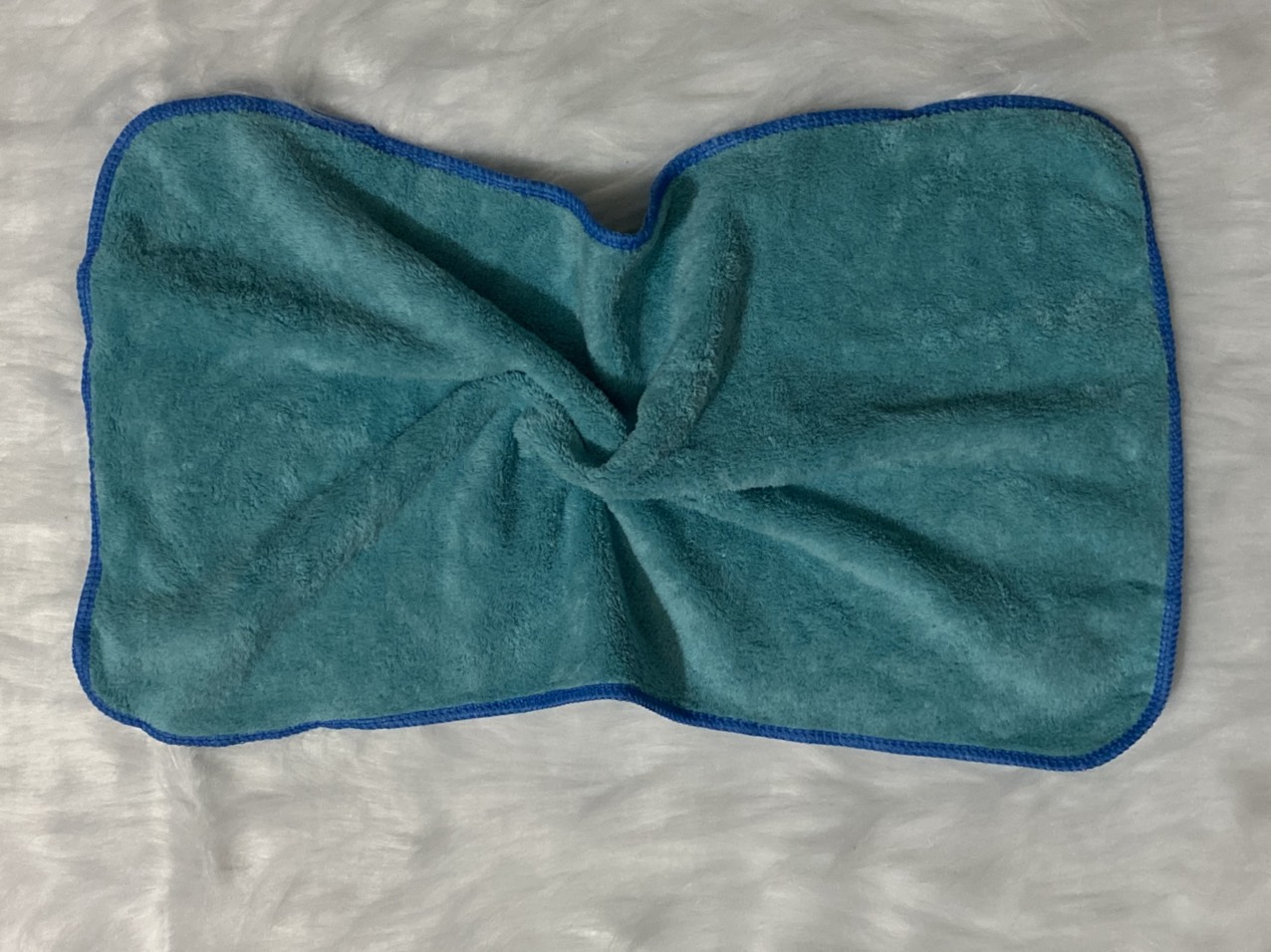 Khăn mặt  khăn lau mặt lông cừu KT: 50cmx25cm