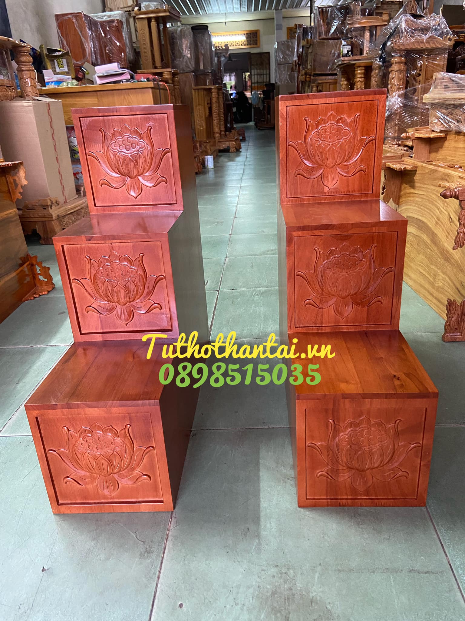 Bục tam cấp bàn thờ thần tài khắc Hoa Sen ( Hàng loại 1 100% Gỗ )