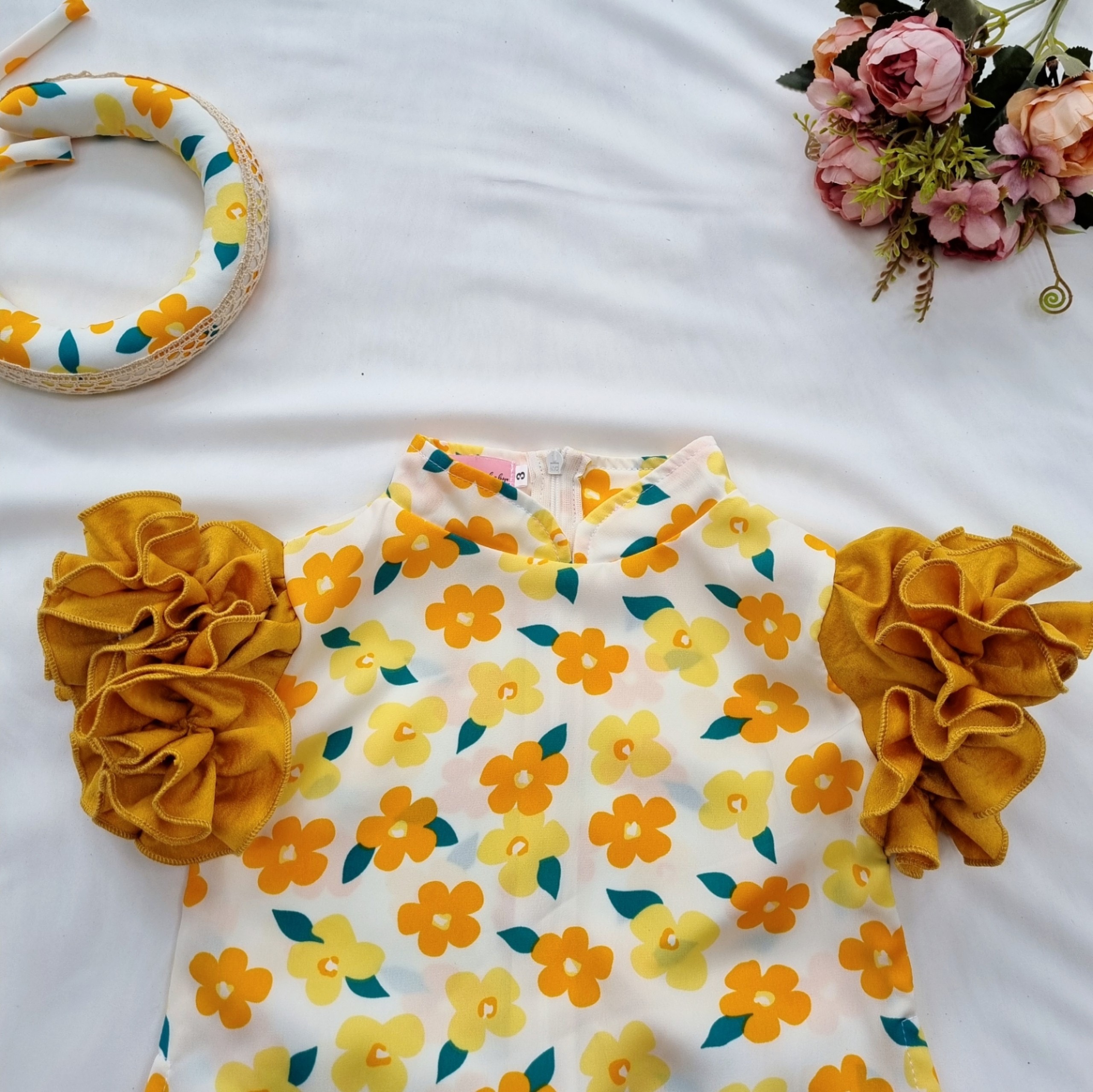 🌼 SET ÁO DÀI CÁCH TÂN HOA VÀNG KÈM MẤN 🌼