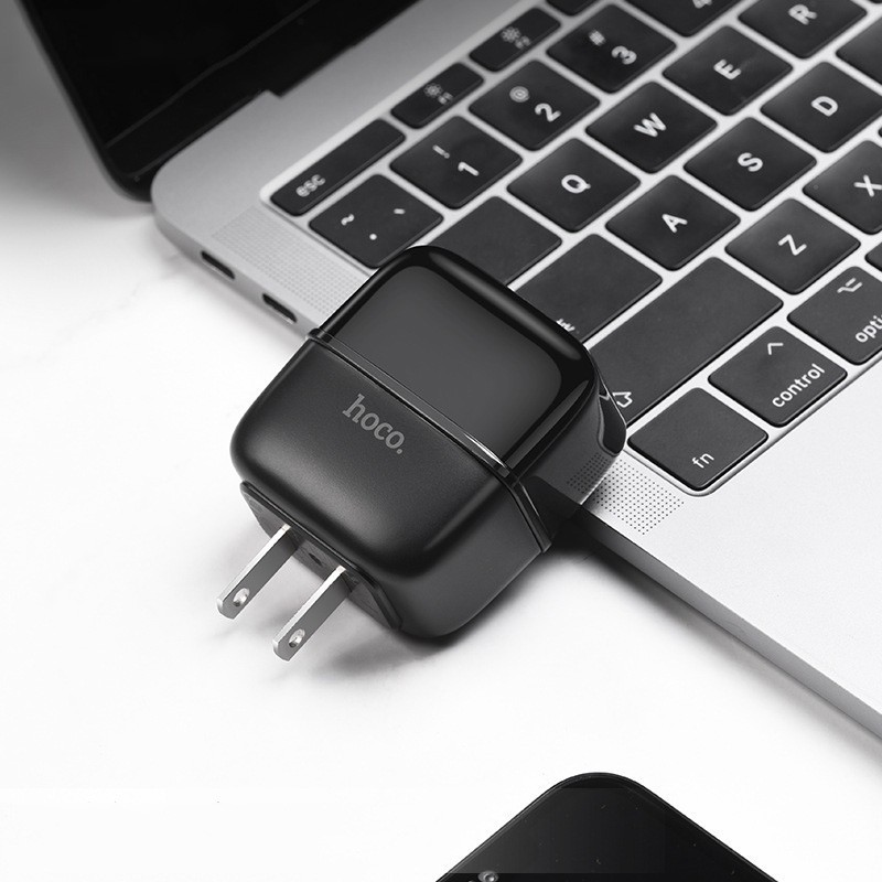 Bộ cáp sạc Hoco C77 2 cổng sạc nhanh 2.4A (Kèm cáp Lightning)