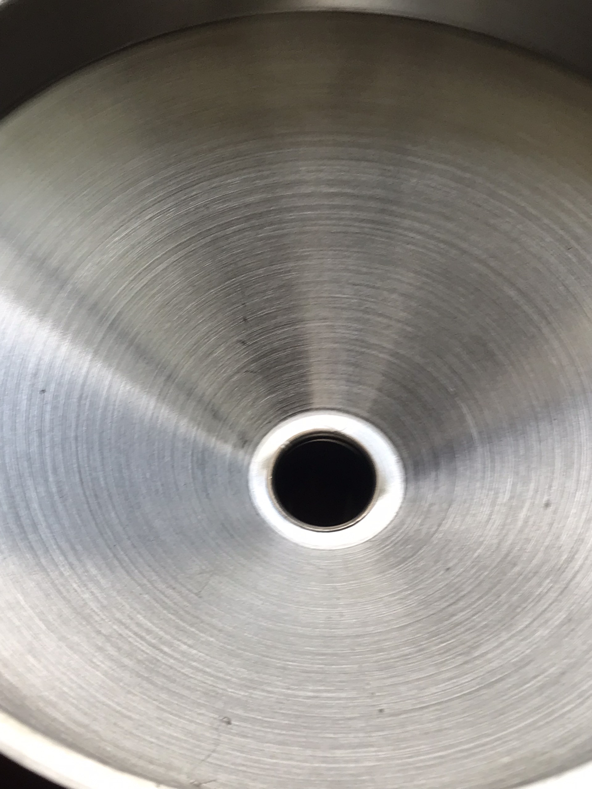Phễu inox 304 lưới lọc có thể tháo rời quai treo móc tiện dụng hàng nhập cao cấp dày dặn