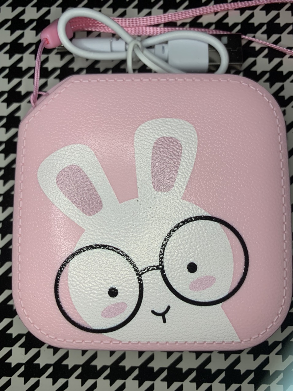 Sạc Dự Phòng Cute - Doremon - Hello Kitty 5000mah (Kèm Dây Đeo-Kèm Cáp Sạc)