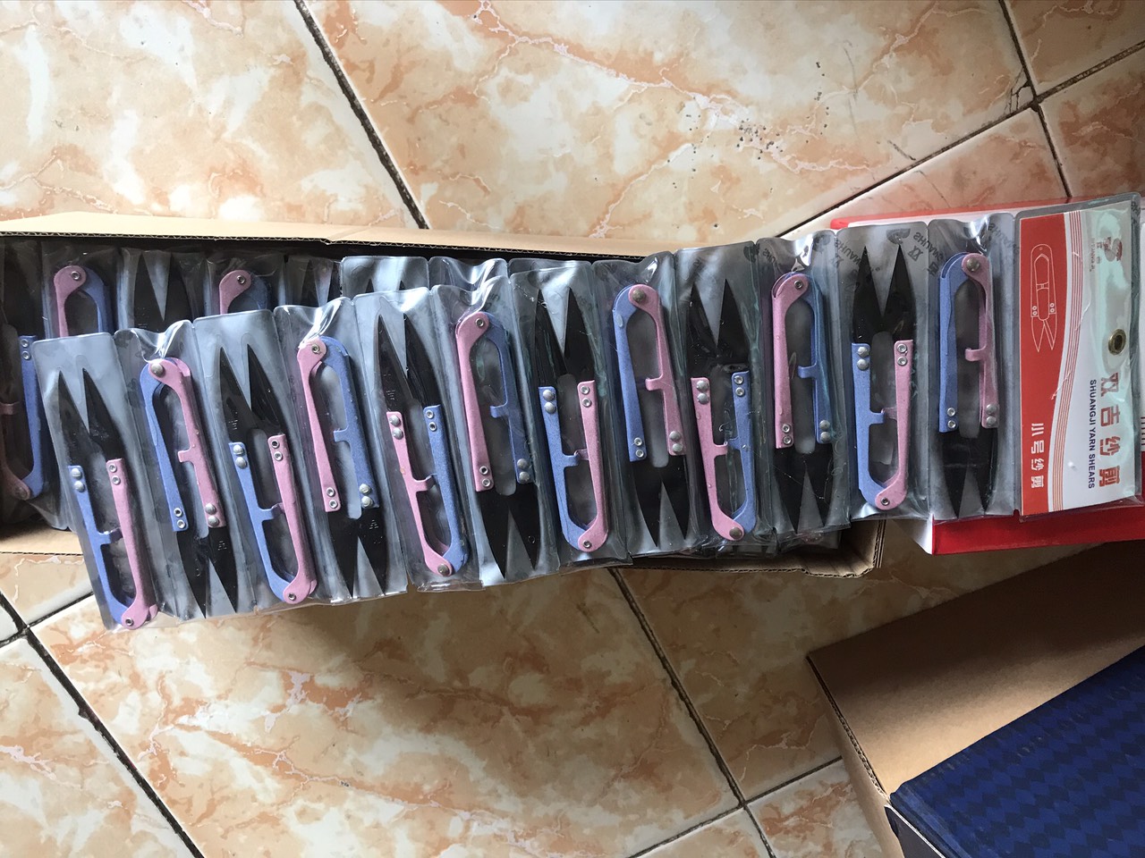 1 Vĩ 12 Cây Kéo Bấm Chỉ