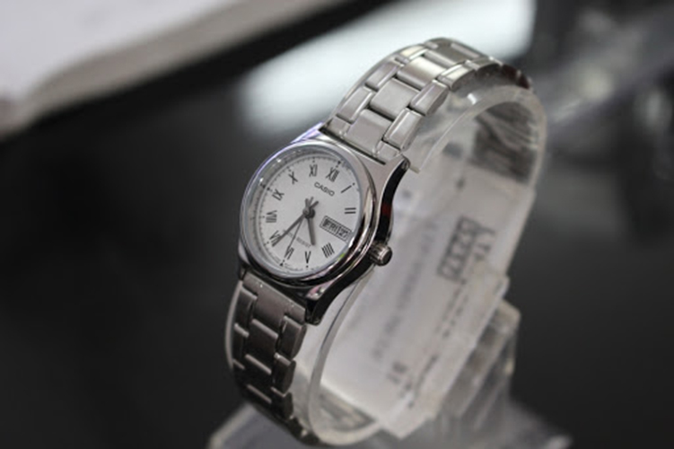 Đồng hồ nữ dây kim loại Casio Anh Khuê LTP-V006D-7BUDF