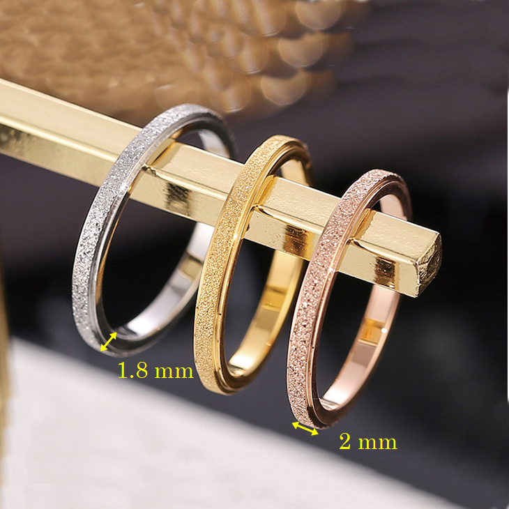 Nhẫn titan không gỉ 2mm siêu đẹp và chất lượng bề mặt nhám lấp lánh