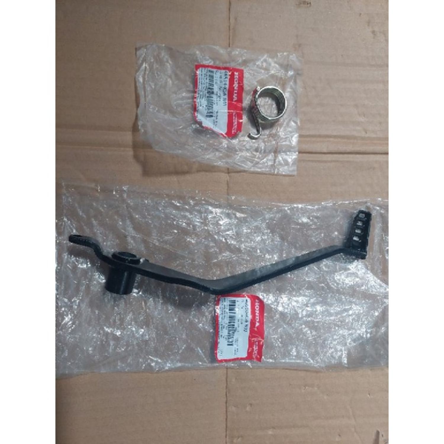 Đạp thắng (cần phanh), lò xo thắng winner V1, winner X