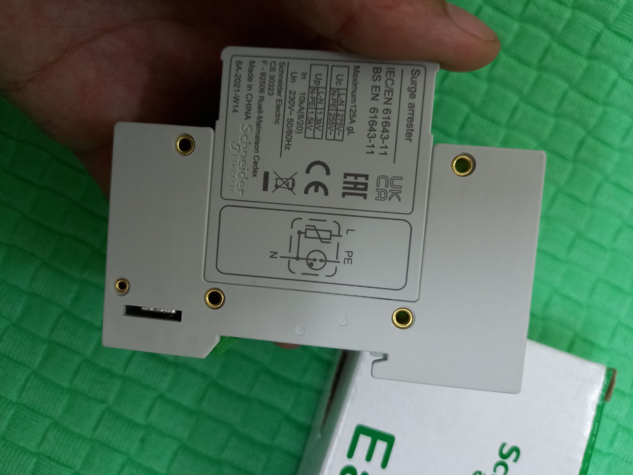 CHỐNG SÉT LAN TRUYỀN 1 PHA HÃNG PHÁP SCH CẮT SÉT