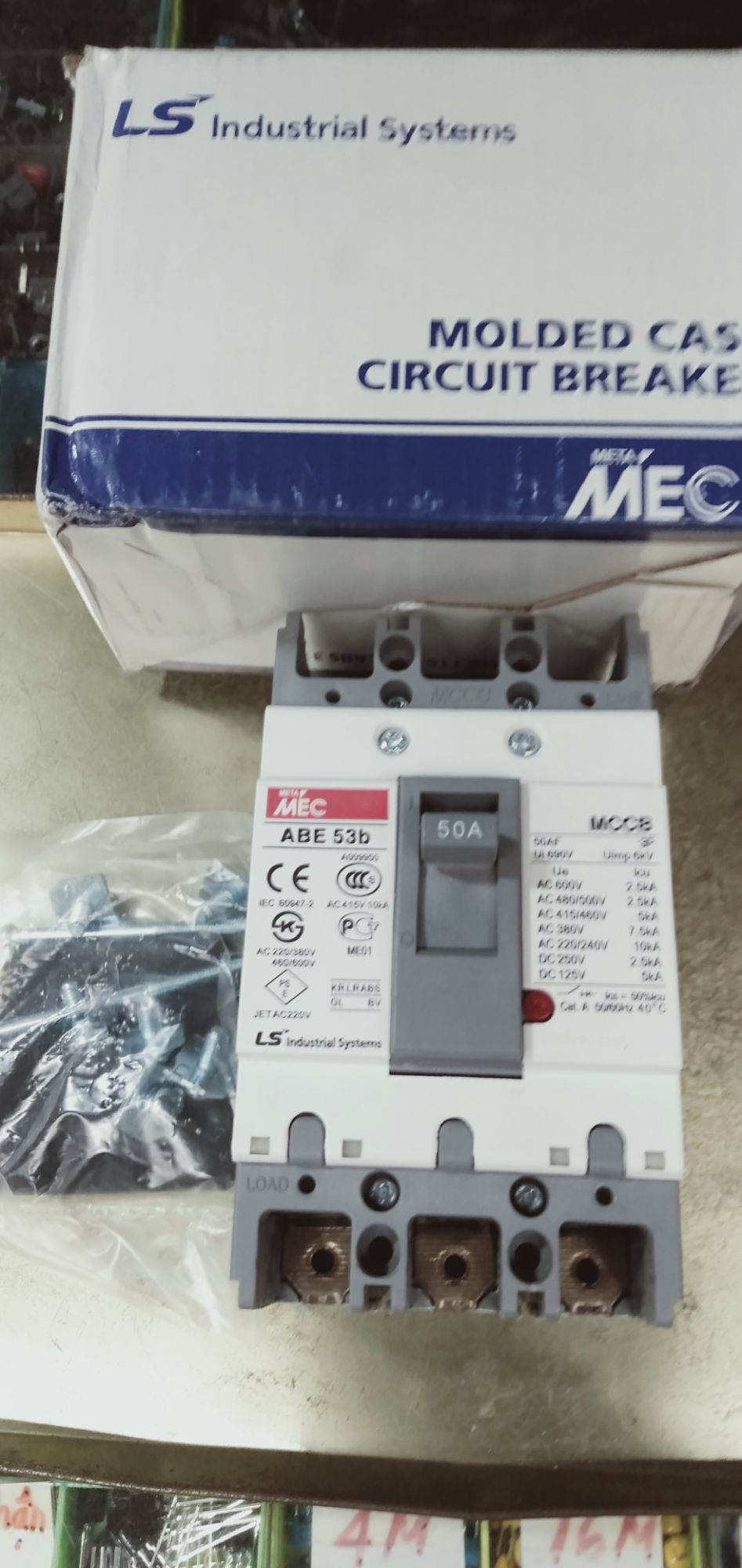 Aptomat Hộp ABE 53b 50A 3pha