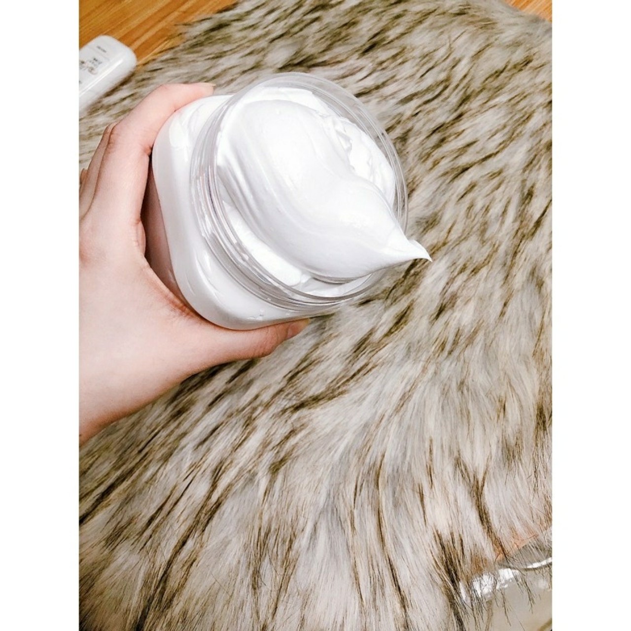 [HCM]HŨ 1 KÍ KEM SPA MÀU TRẮNG