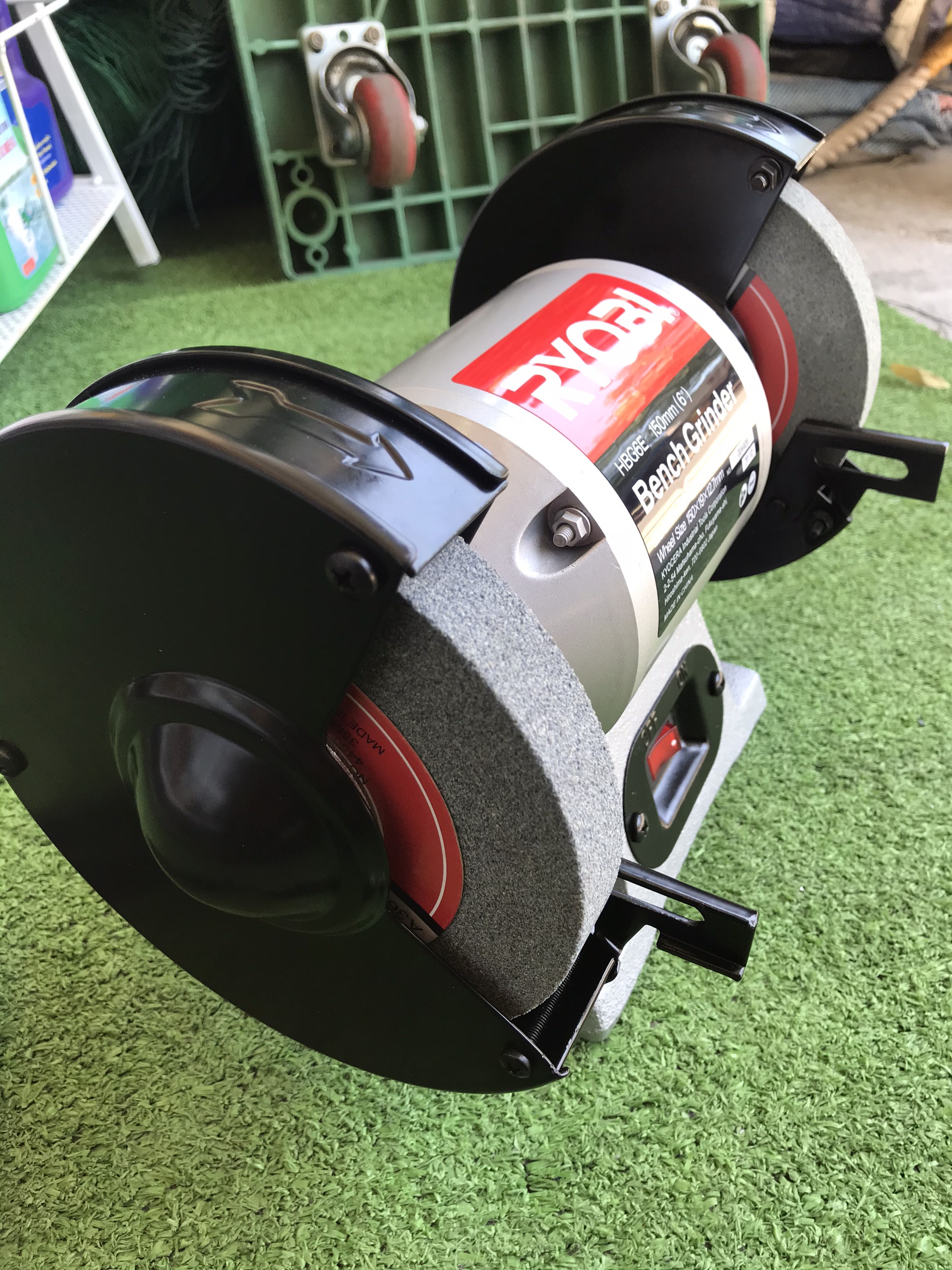 Máy Mài 2 Đá 150mm Ryobi HBG-6E