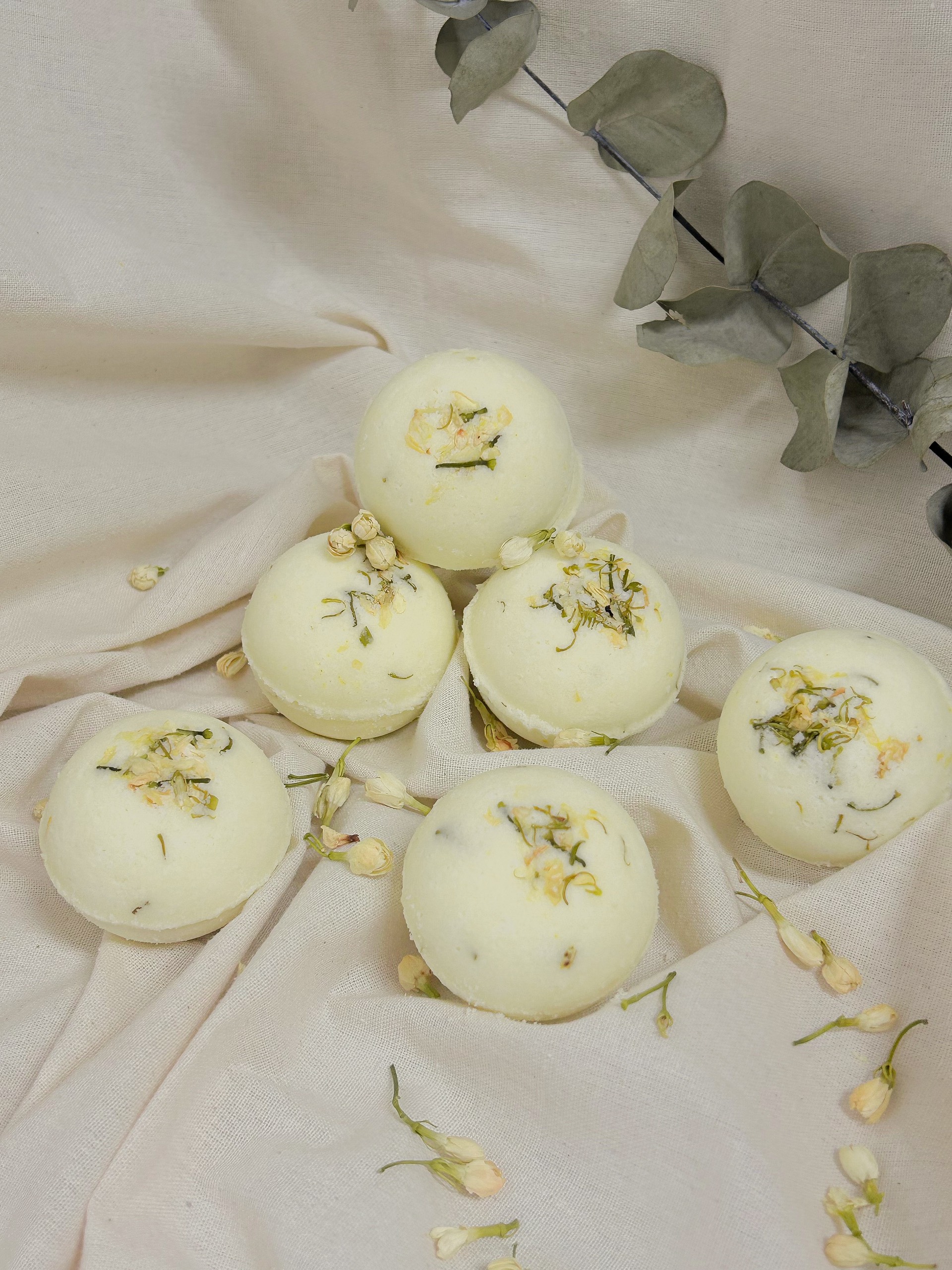 BATH BOMB VIÊN  THẢ BỒN TẮM thư giãn