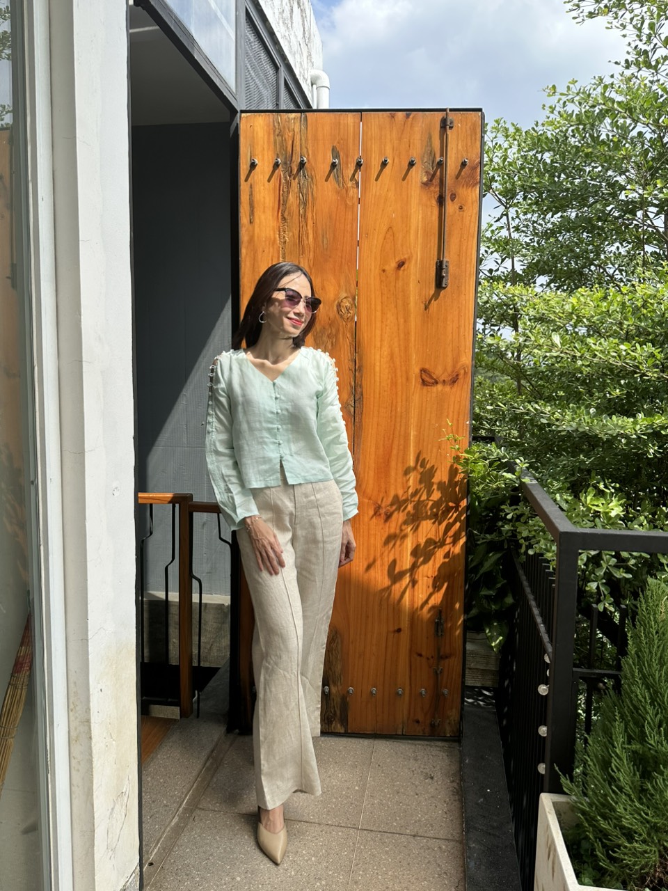 MaxMessi - Áo top linen cao cấp tay dài nút sườn