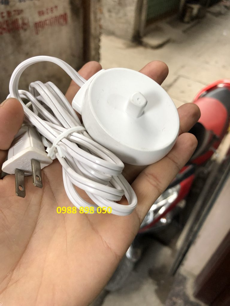 Đế sạc bàn chải đánh răng điện braun bản gốc
