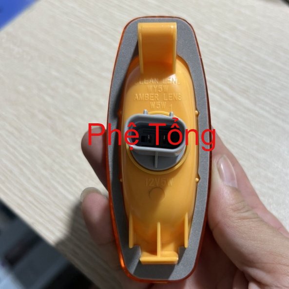 Đèn xi nhan cánh cửa HYUNDAI PORTER 2