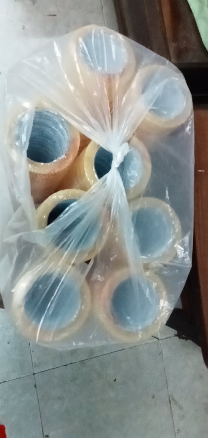 Băng keo trong cuộn 2F4 lõi mỏng 100ya