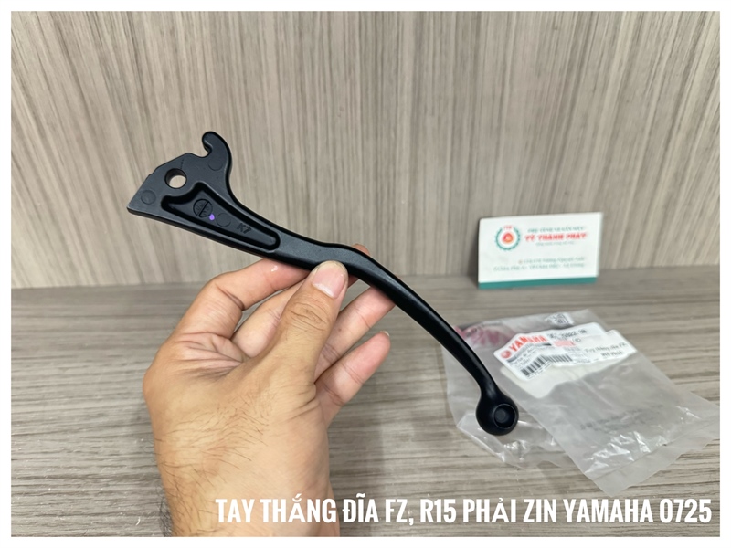 Tay thắng đĩa FZ, R15 Phải ( Đen Nhám ) - ( 1 Cây ) 3C1H39220000