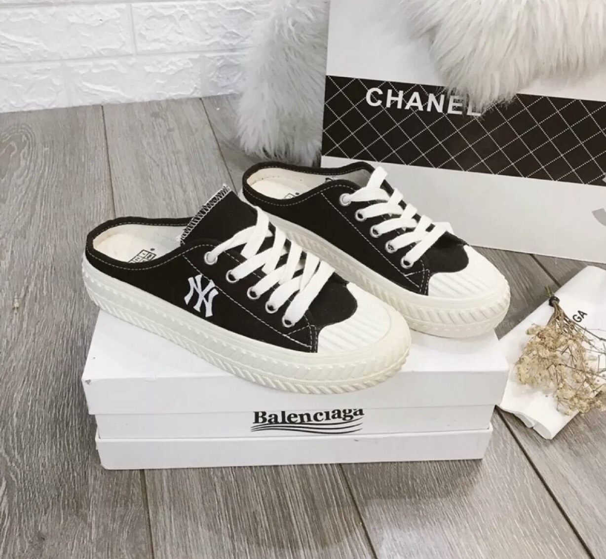 Giày sục thể thao nữ chibamy thêu chữ n , sục bata đạp gót đế bánh mì 3cm