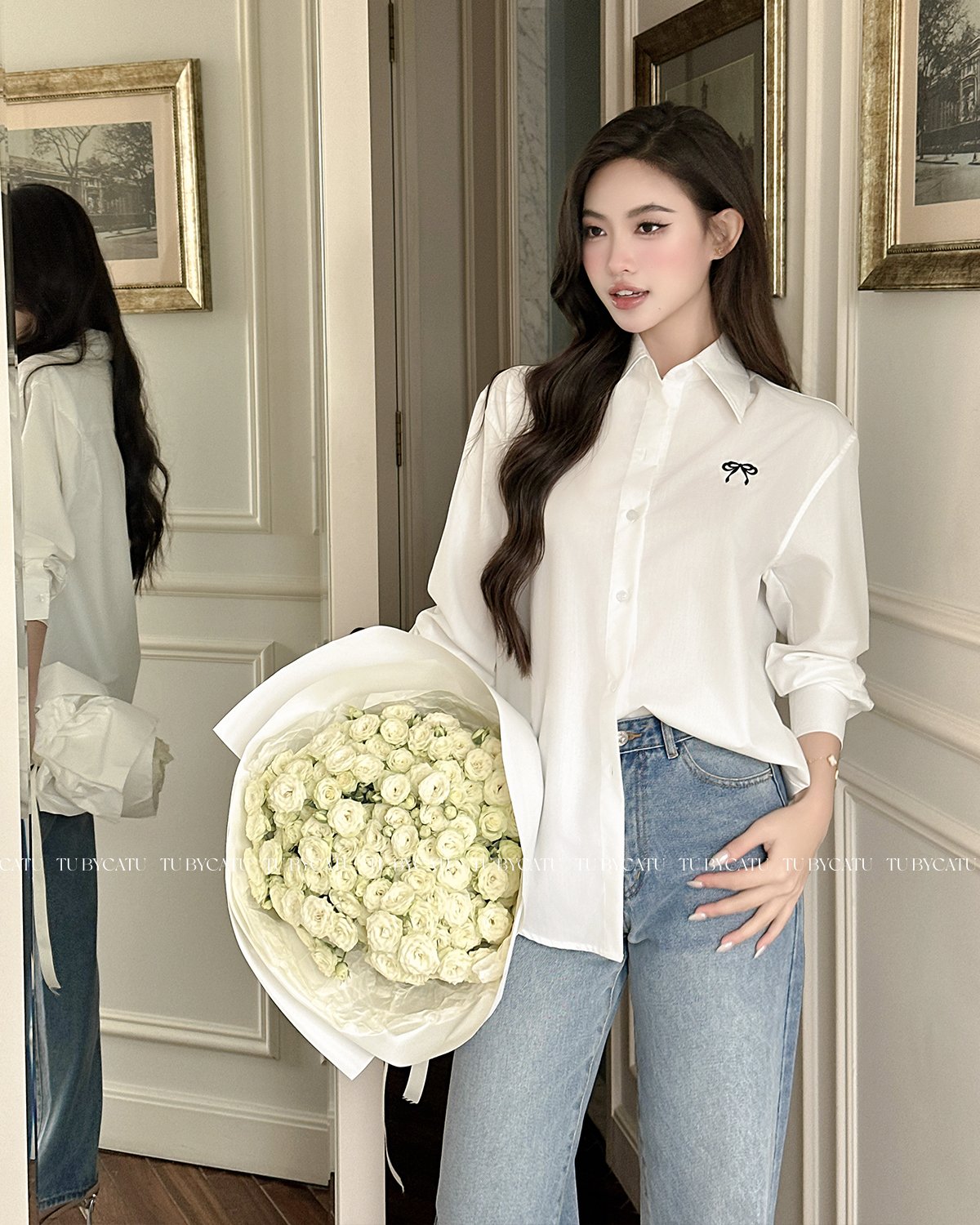 TUBYCATU | Áo sơ mi trắng nơ đen