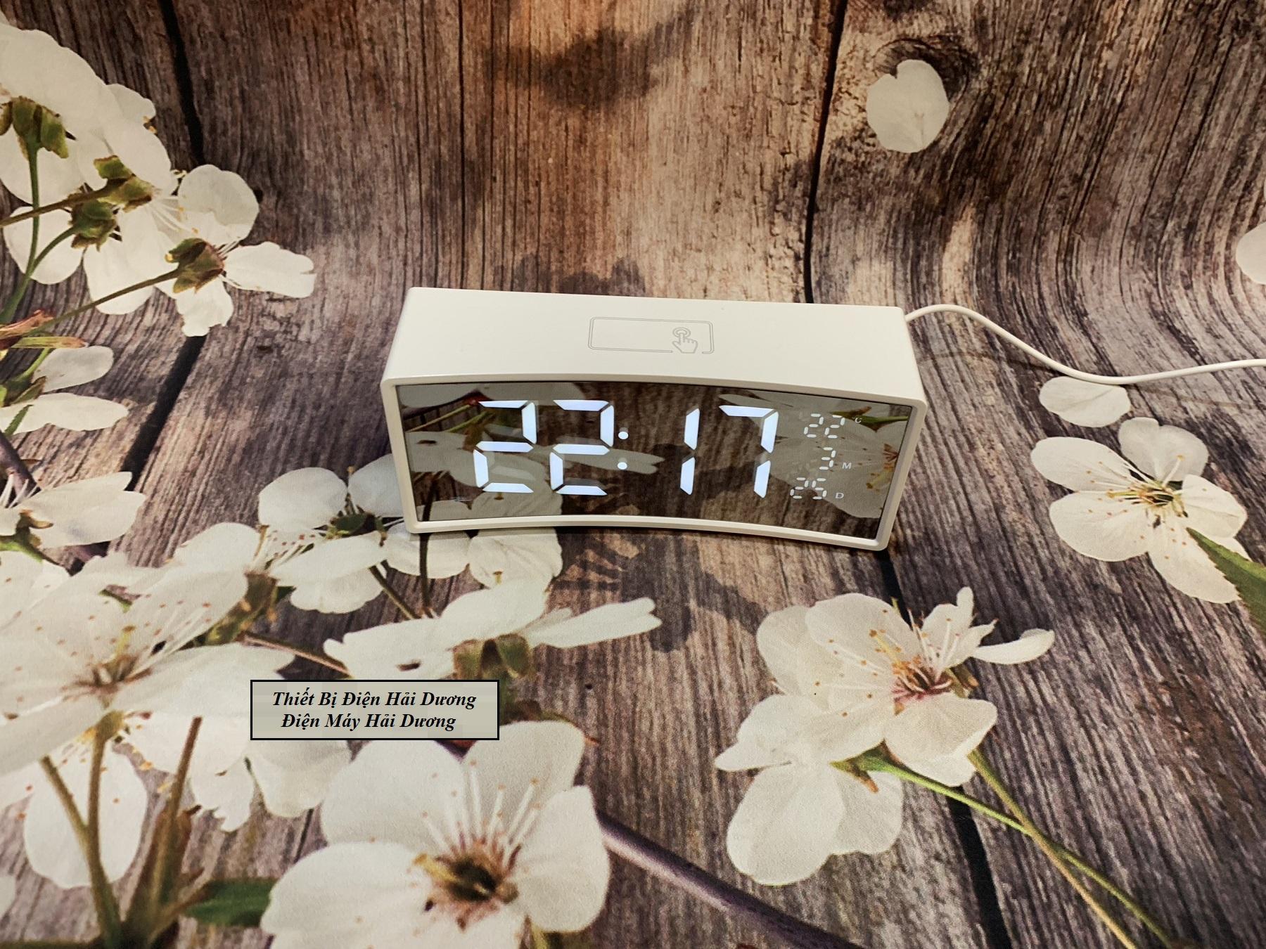 Đồng hồ để bàn LED 3D màn hình gương cong TN229 (Trắng/Đen) - Mẫu mới 2019 Có Video