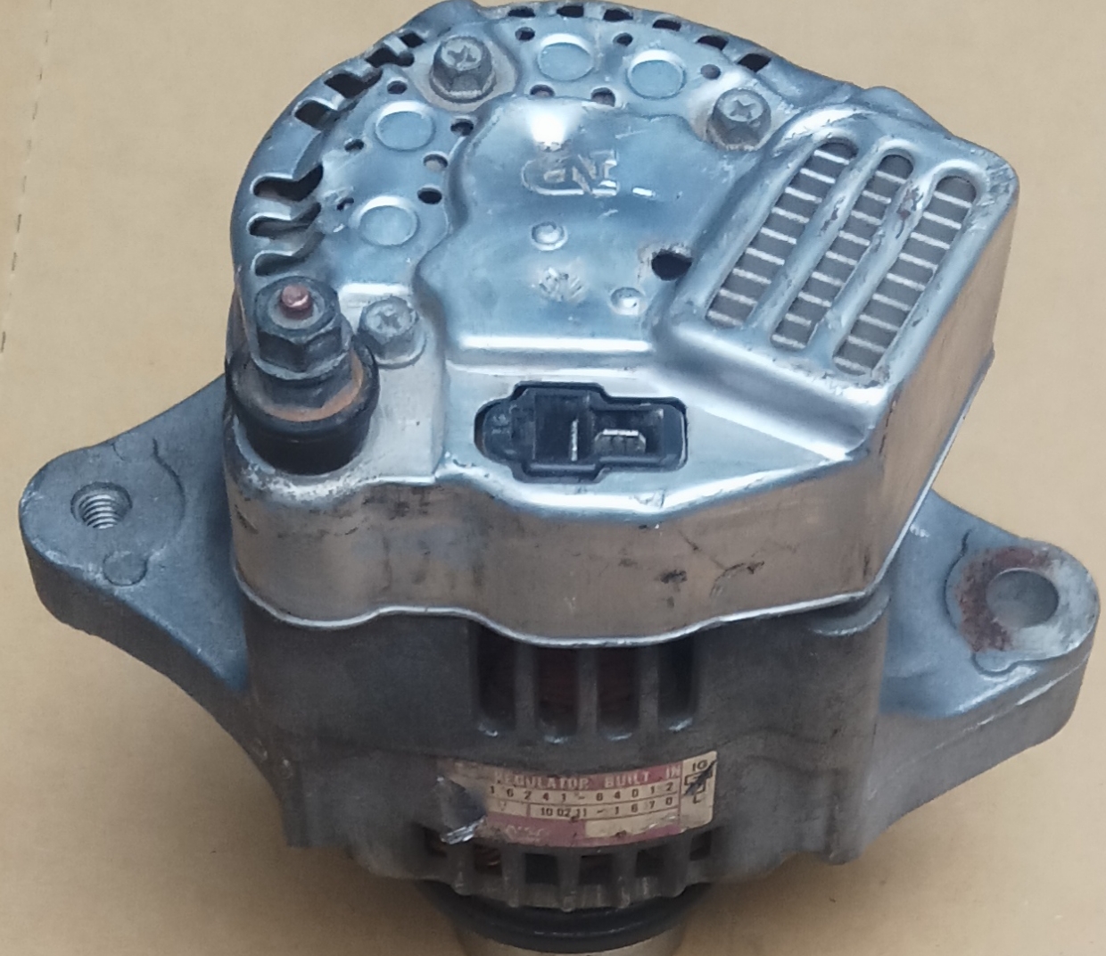 Máy phát   YANMAR    , XE NÂNG   . 12V