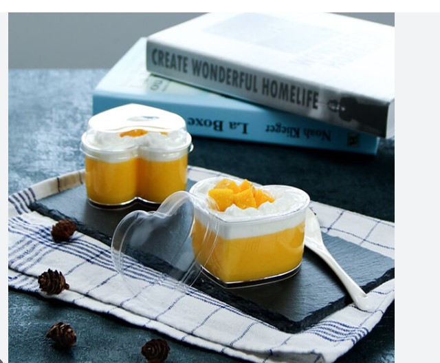 Cốc nhựa tim lớn đựng bánh Mousse có nắp