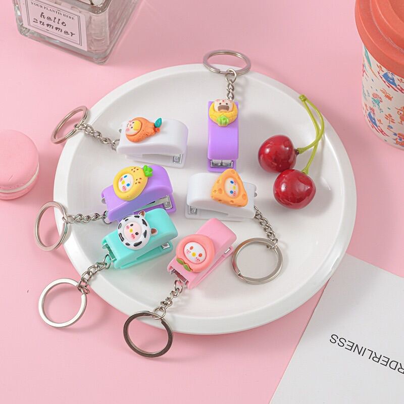 [MUA 2 GIẢM 5%]Móc Khoá Đồ Bấm Kim Mini Mẫu Thú Cute