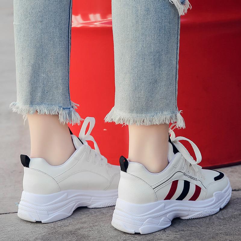 Giày thể thao chữ FASHION