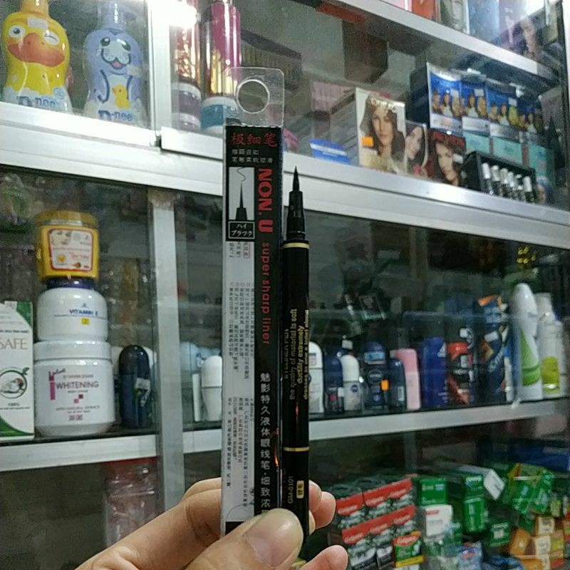 Kẻ mắt nước Non.U - bút lông kẻ mắt Non.U