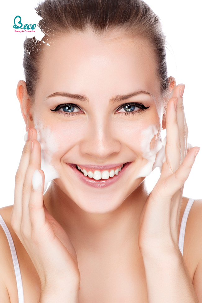 Sữa rửa mặt ốc sên Benew Snail Foam Cleansing 100ml