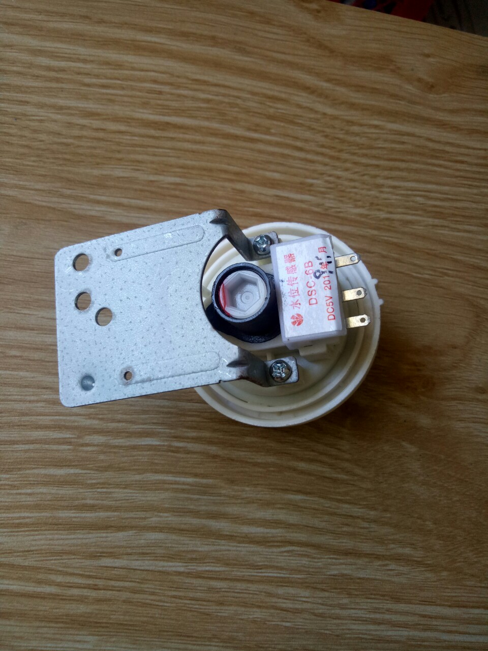 Phao áp lực máy giặt LG