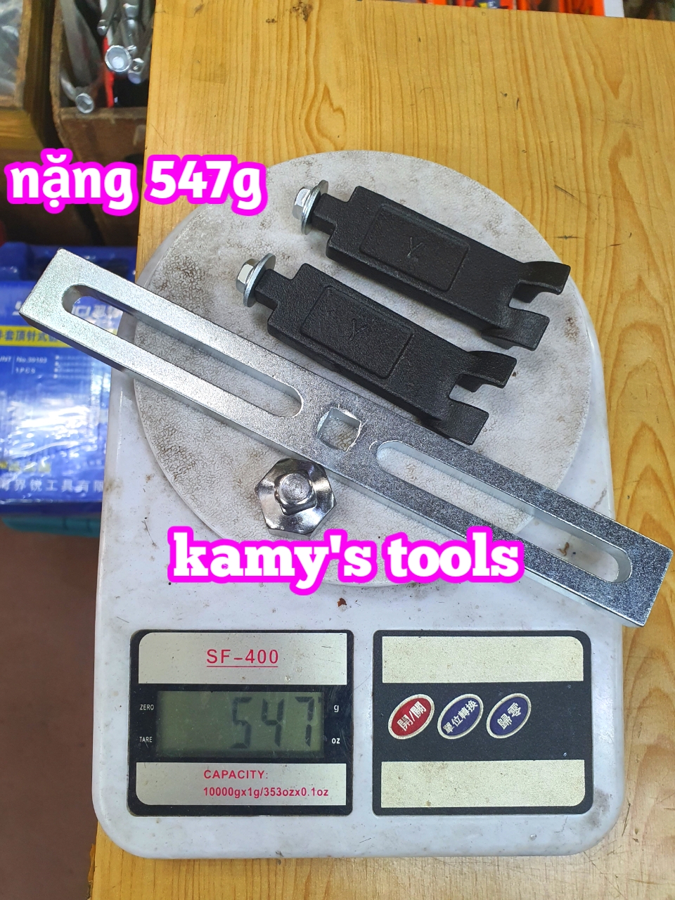 Cảo Vam Tháo Mở Nắp Bình Xăng