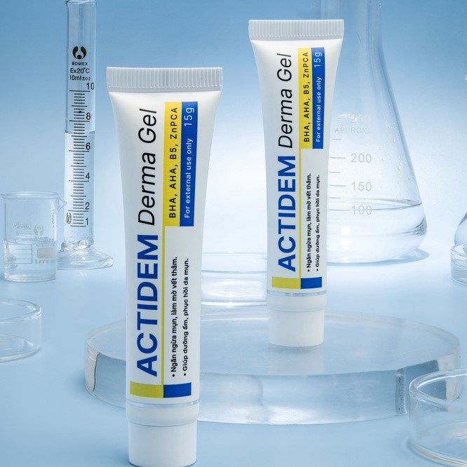Gel giảm mụn dưỡng ẩm da ACTIDEM Derma Gel