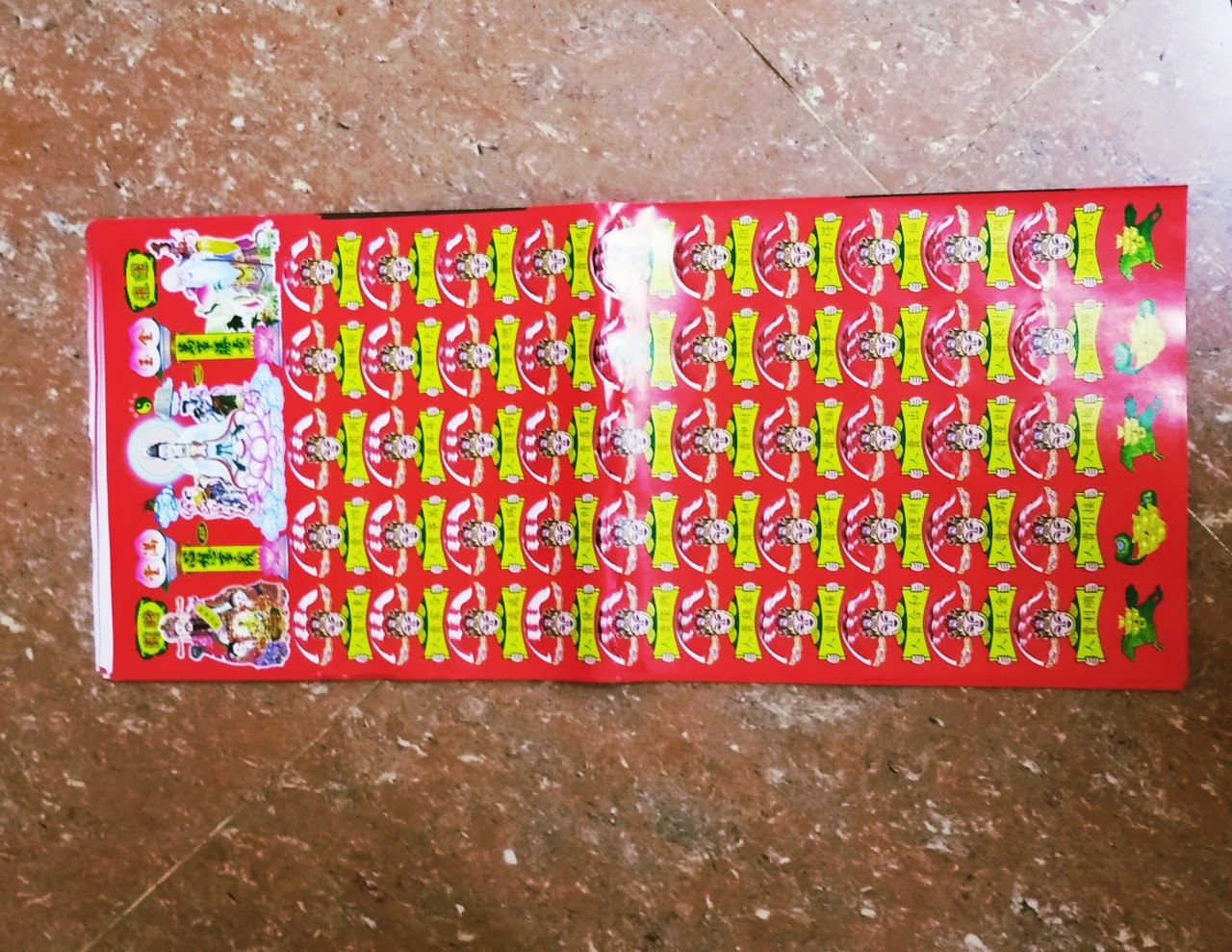 10 tờ giấy Quý Nhân/ Chư Vị
