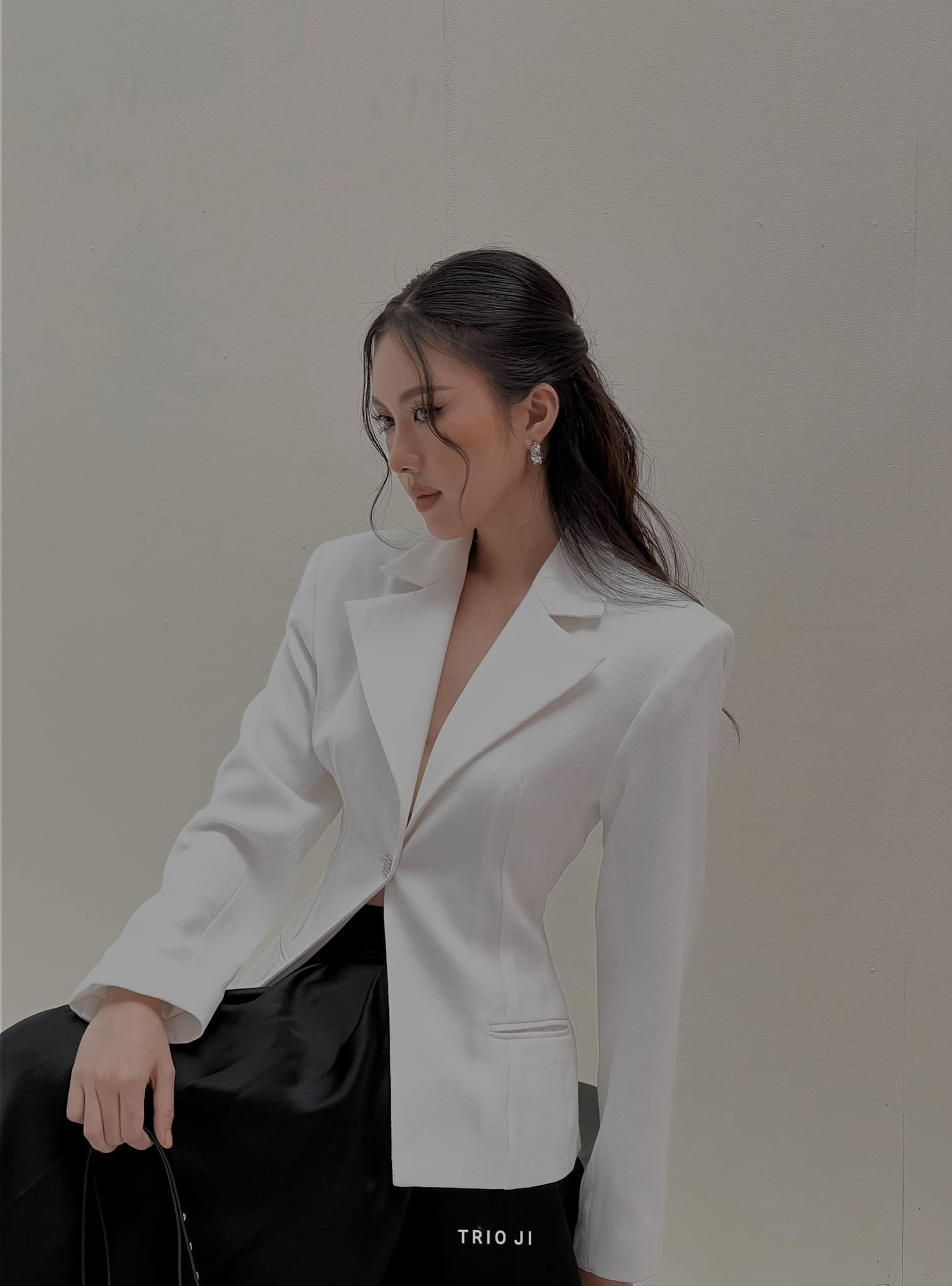 TRIO JI Blazer thiết kế DELWYN Blazer