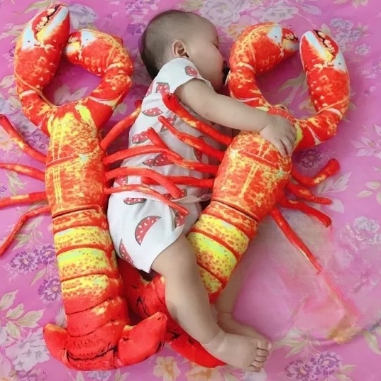 Gối Ôm Tôm Hùm Siêu To