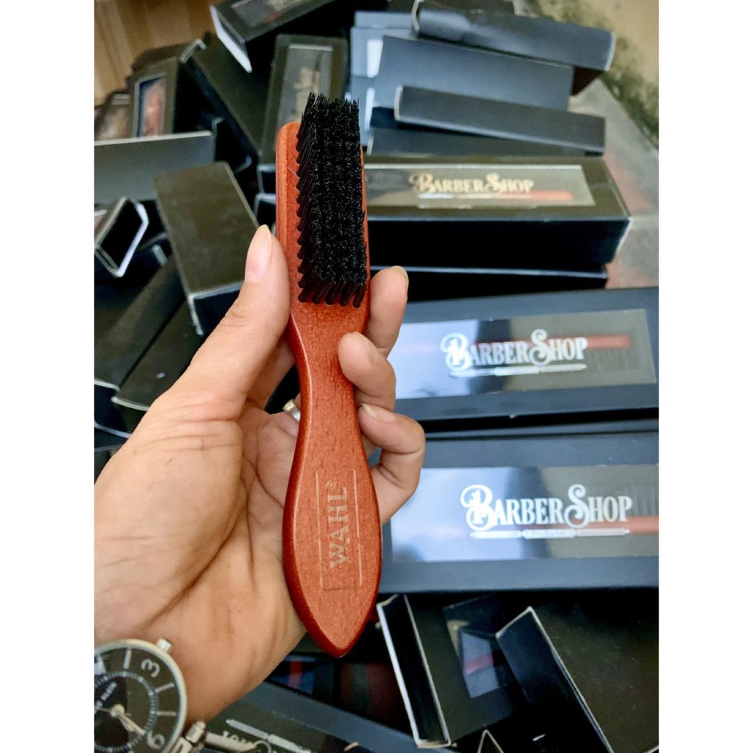 Chổi phủi tóc barber whal