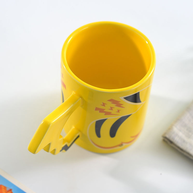 Cốc sứ Pokemon Pikachu ngủ gật 370ml