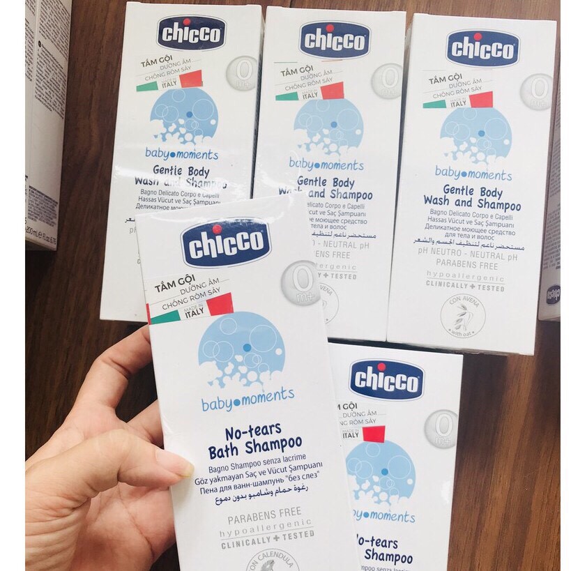 Sữa Tắm Gội Chiết Xuất Hoa Cúc 0M+ Chicco 200Ml