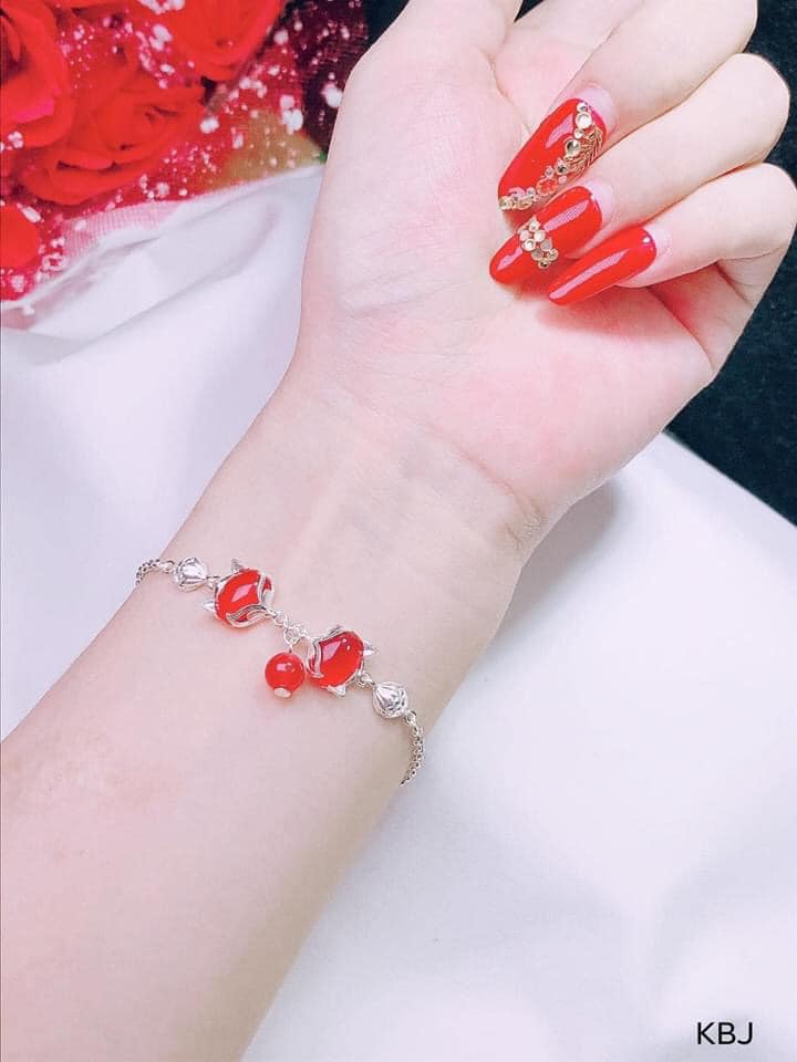 LẮC TAY HỒ LY MAY MẮN