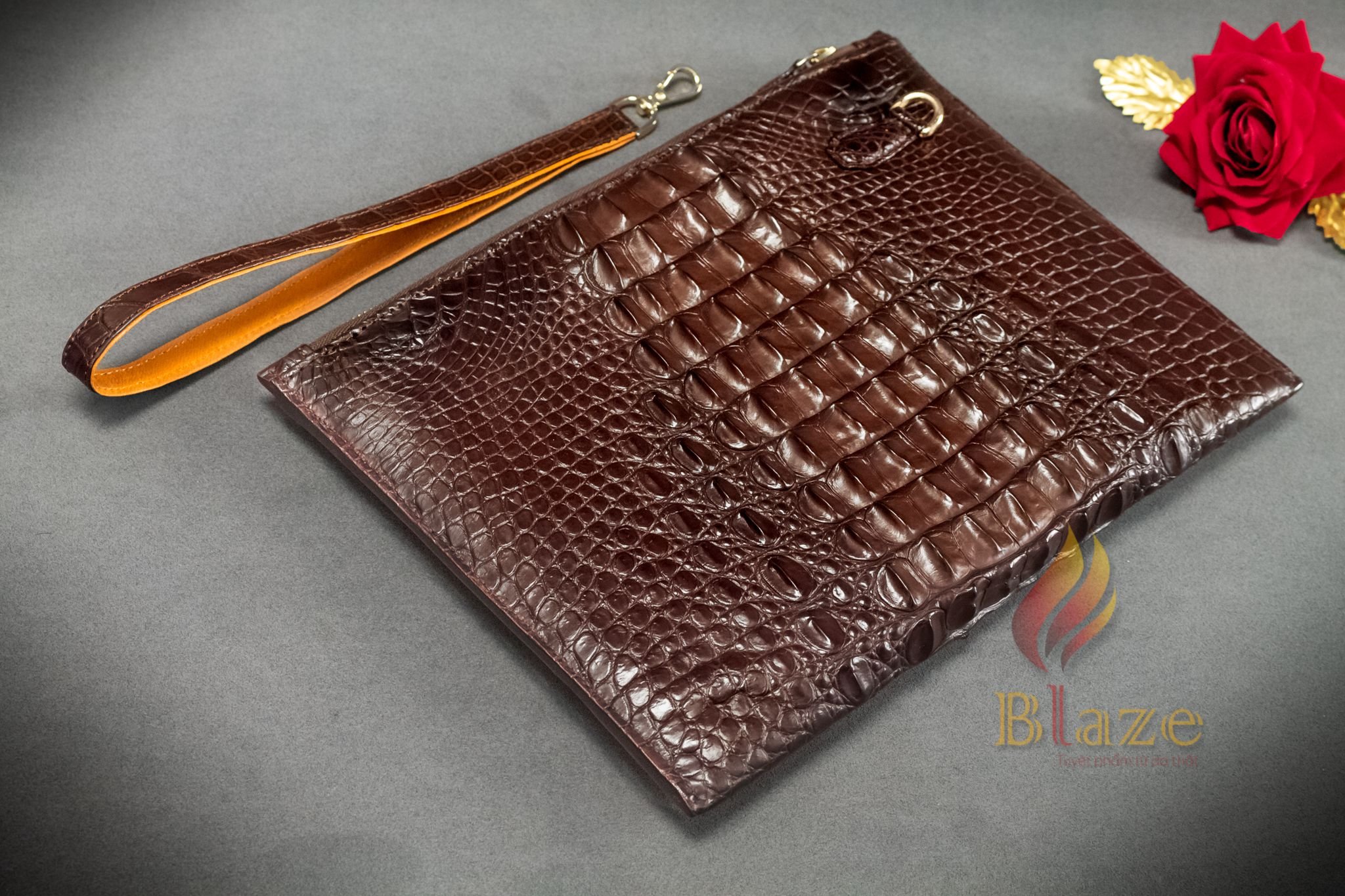 Ví Clutch kẹp nách da cá sấu Blaze