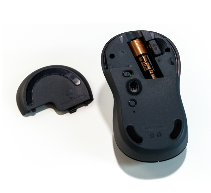 Chuột Không dây Bluetooth + Wireless Logi Signature M650_ĐEN