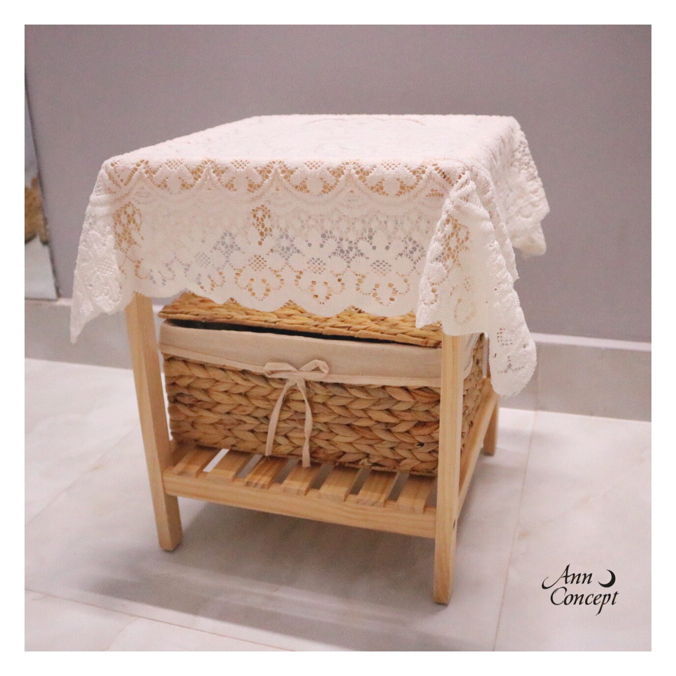 Khăn trải bàn ren trắng vintage