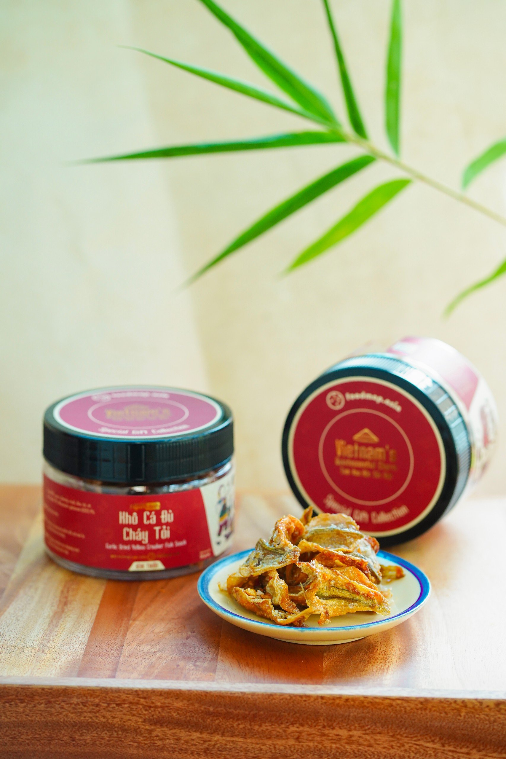 Cá đù cháy tỏi - hũ 50g - đặc sản ngon lành