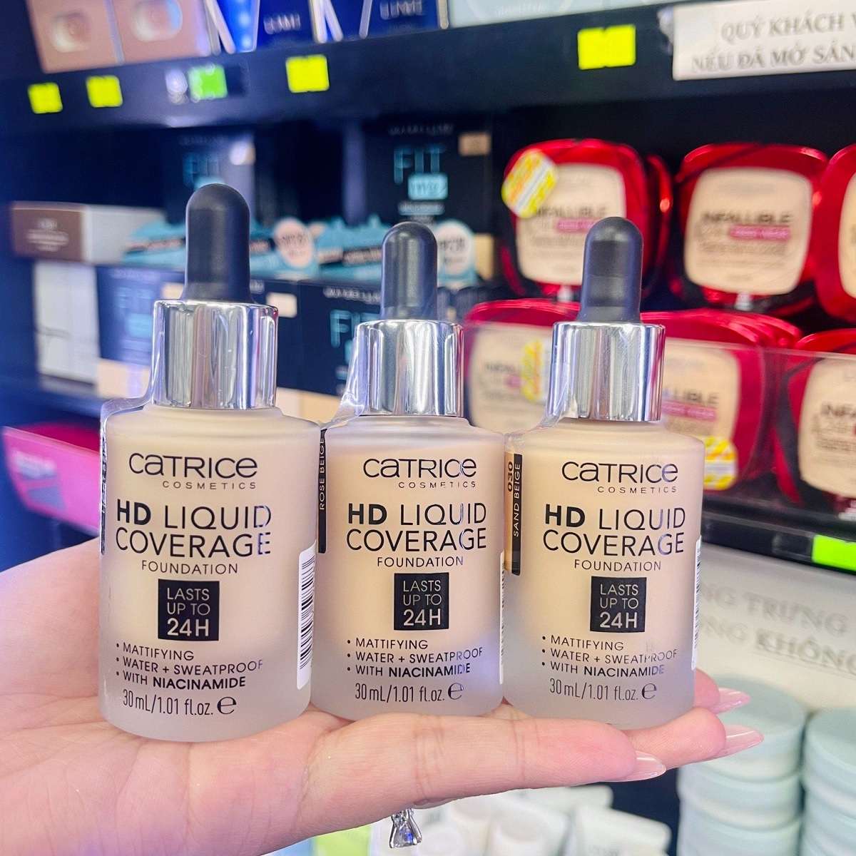 Kem Nền Kiềm Dầu, Che Phủ Tự Nhiên Catrice HD Liquid Coverage Foundation 30ml