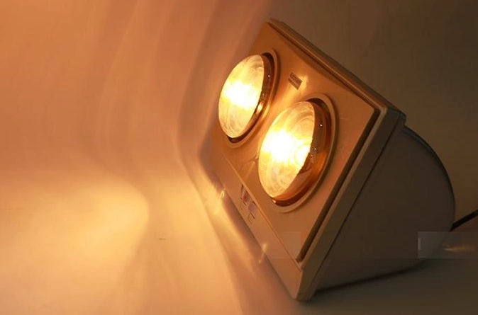 Đèn Sưởi Nhà Tắm [ Bảo Hành 3 Năm]