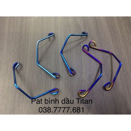 [Giá tốt .n.h.ấ.t.] Pat bình dầu Titan gắn dc mọi vị trí . DoChoiXeMay